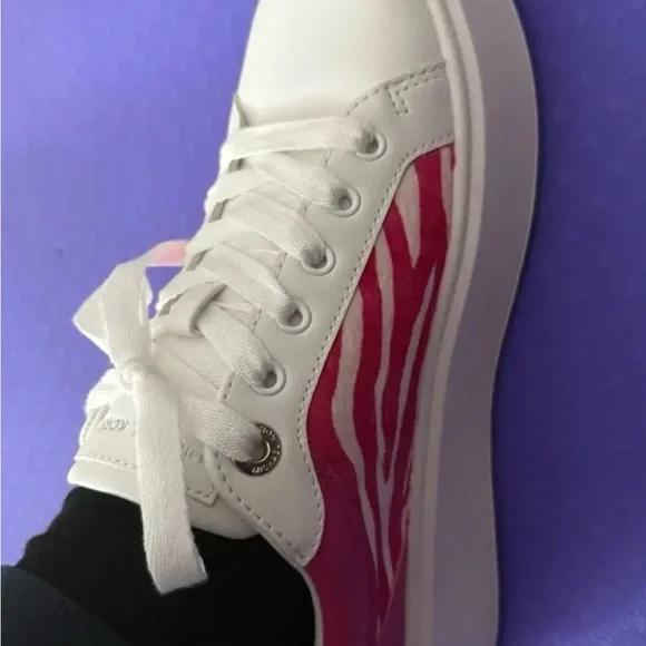 Michael Kors Fuchsia and White Women's Sneakers - Picture 12 of 12